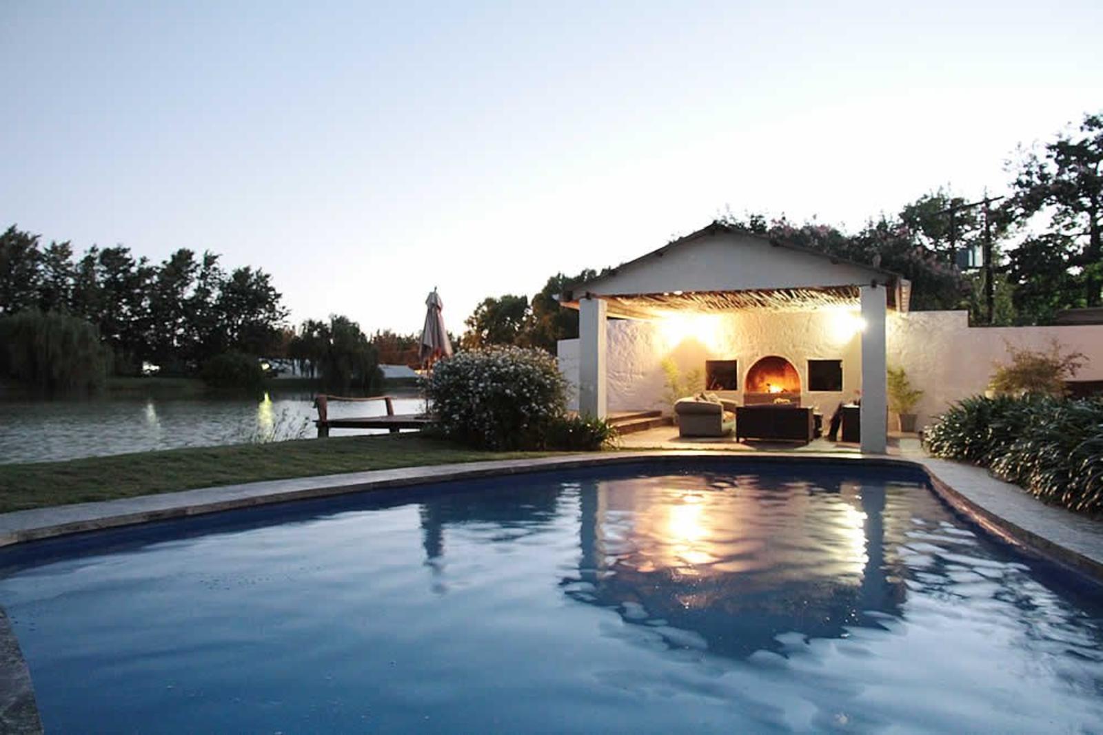 Broadlands Country House